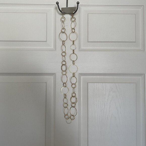 Laura Ashley Gold Tone Chain Fashion Necklace Circles - Picture 1 of 6